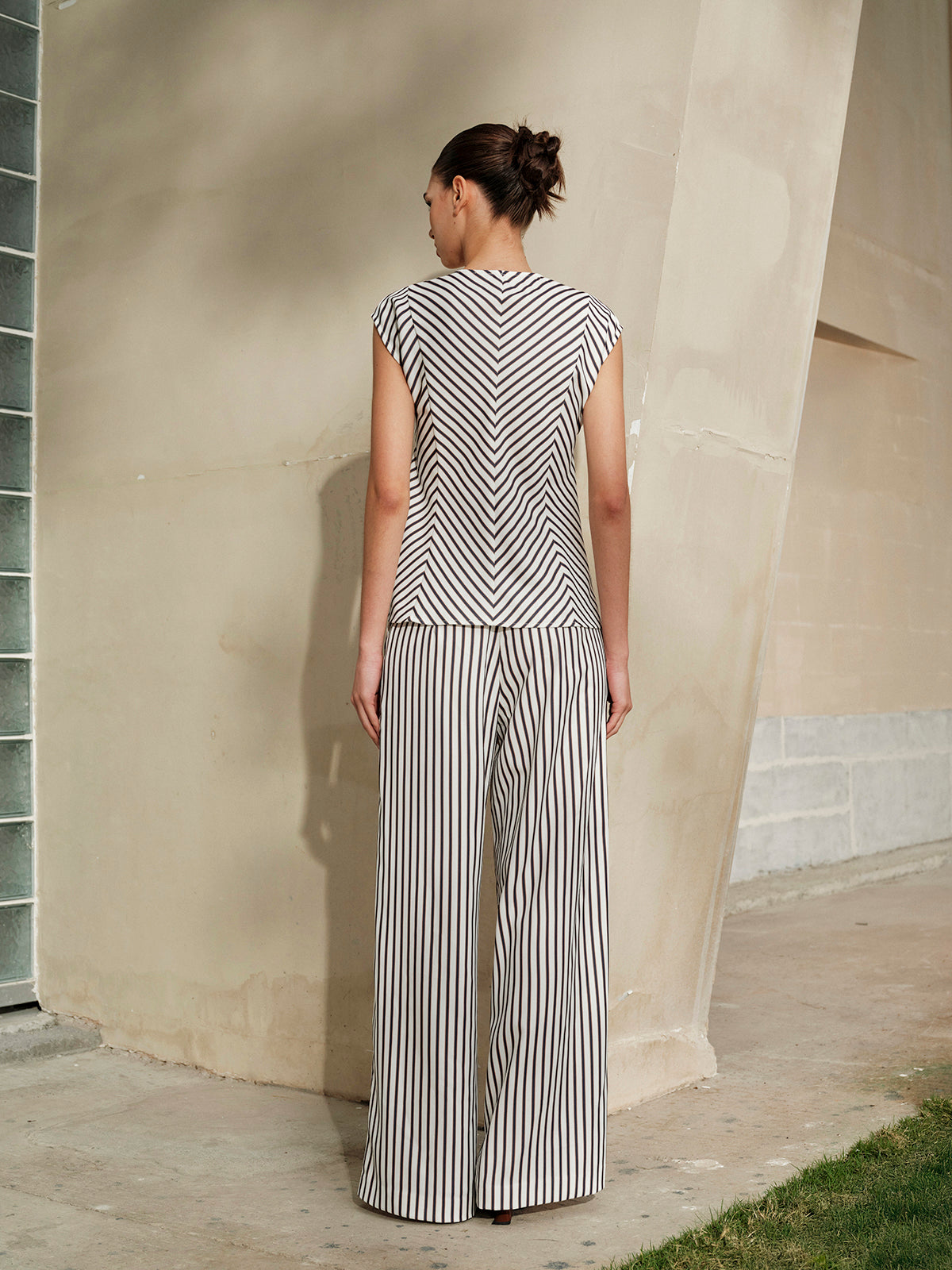 Striped Metal Round-Neck Shirt With Belt